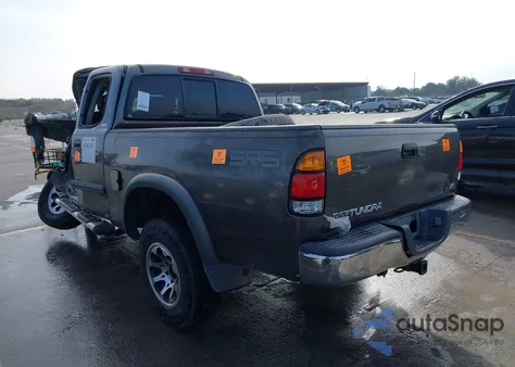 2004 Toyota Tundra Sr5 V8 z USA, uszkodzony, nr VIN 5TBRT34194S441253